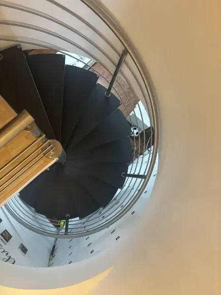 Renovácia točitého schodiska
