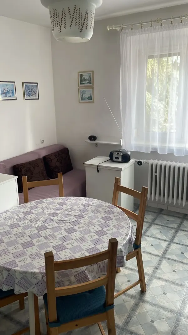 Pôvodná jedálňa pred rekonštrukciou — Vajnory