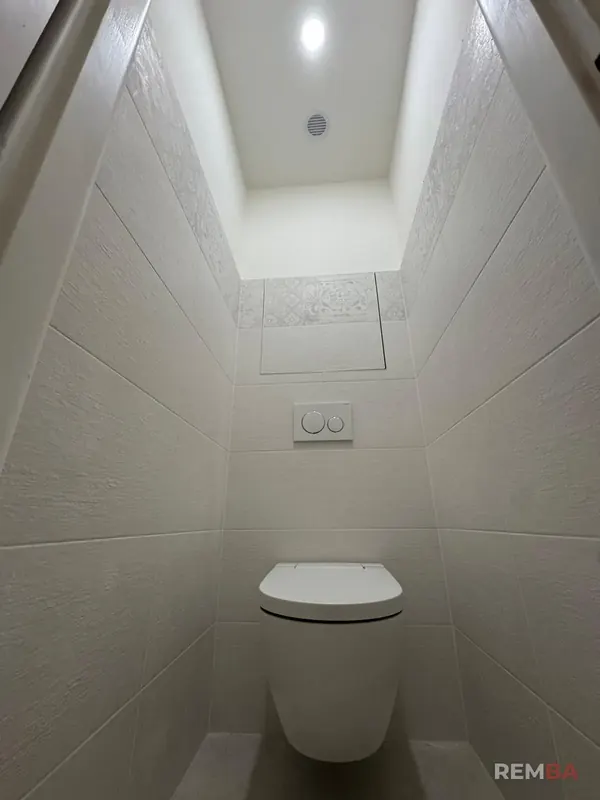 Samostatné WC so závesnou misou - Ružinov, Bratislava