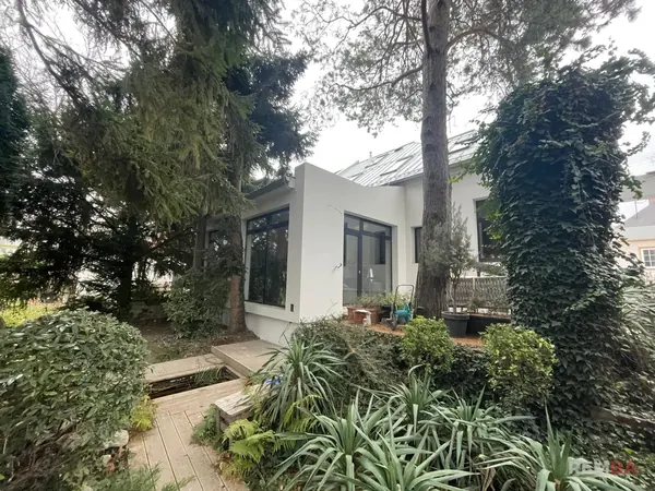 Hotová fasáda zo záhrady - Ružinov, Bratislava