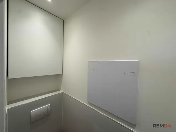 WC s revíznymi dvierkami - Petržalka, Bratislava