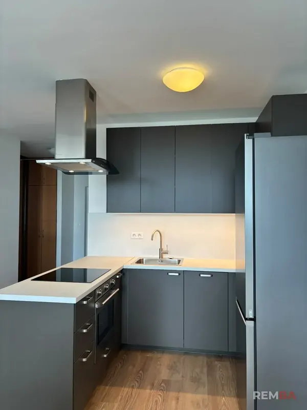 Nová kuchyňa s digestorom - Nové Mesto, Bratislava