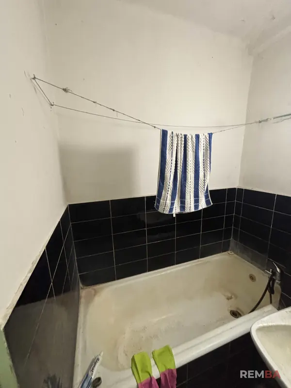 Pôvodná kúpeľňa s vaňou - Rača, Bratislava